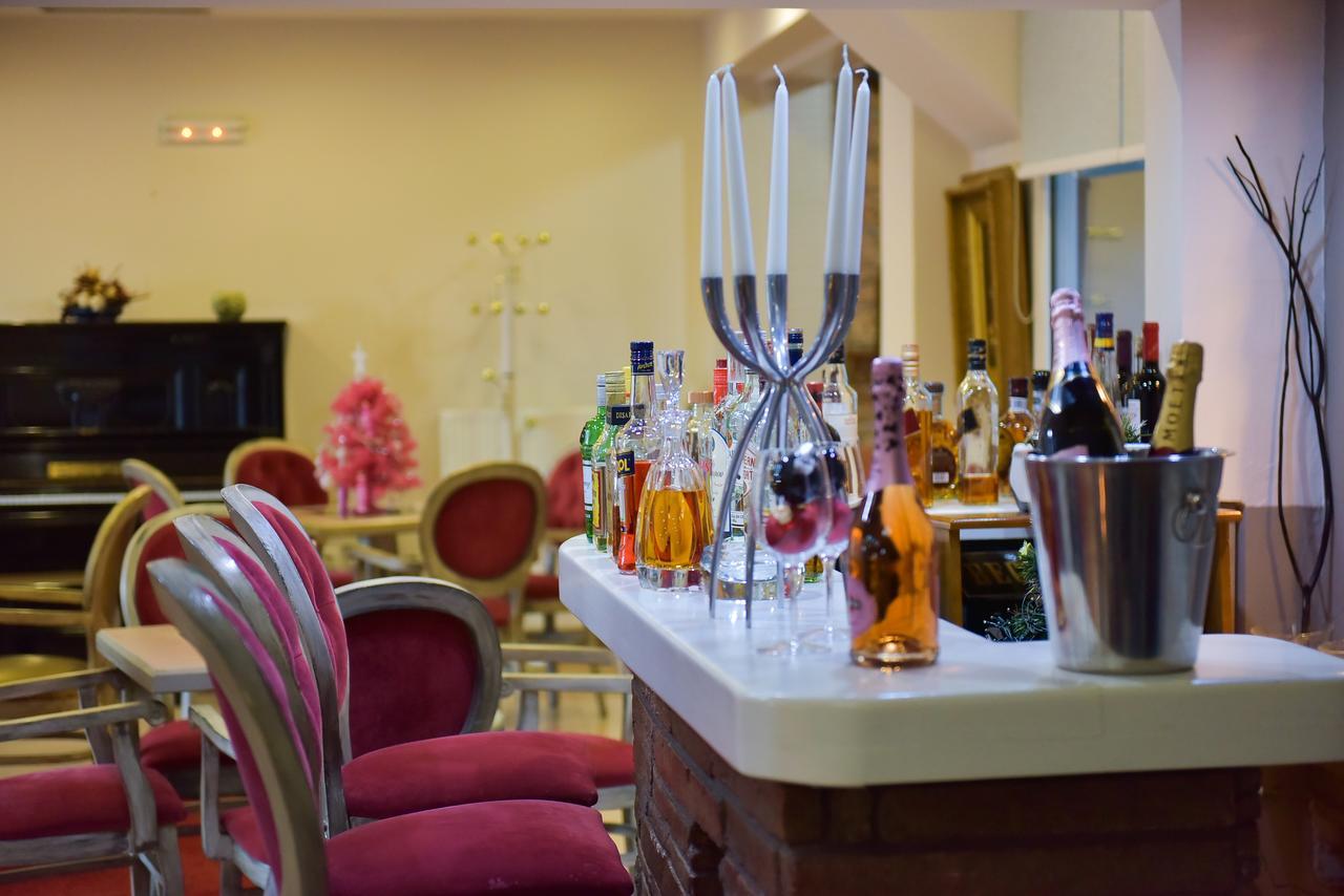 Oscar Hotel Амфилохия Экстерьер фото